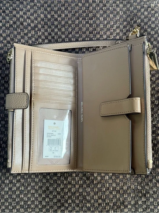 Michael Kors Jet Set Large Zip Clutch Wallet wristlet w/pebbled leather. - Picture 4 of 16